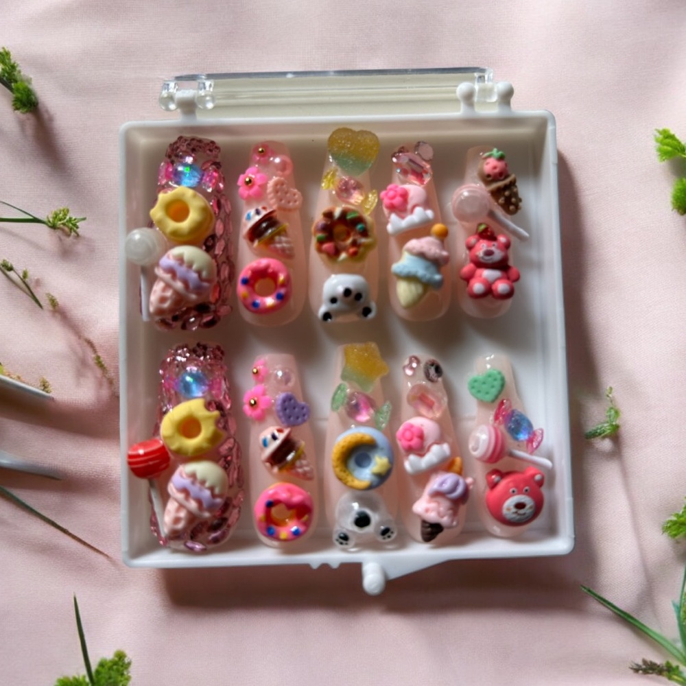 Press on nails